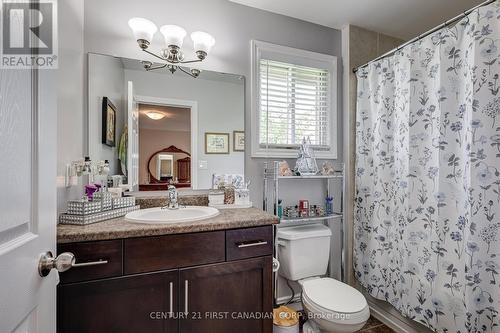 5160 Wales Crescent, Aylmer (Ay), ON - Indoor Photo Showing Bathroom