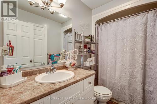 5160 Wales Crescent, Aylmer (Ay), ON - Indoor Photo Showing Bathroom