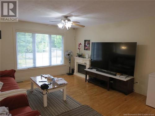 6 Irene Street, Burton, NB - Indoor Photo Showing Living Room