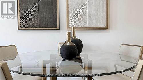 235 - 390 Hopewell Avenue, Toronto (Briar Hill-Belgravia), ON - Indoor Photo Showing Dining Room