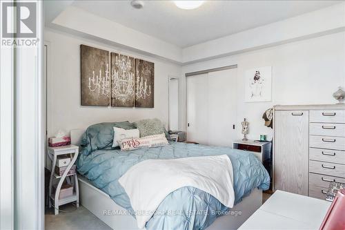 4211 - 101 Charles Street E, Toronto, ON - Indoor Photo Showing Bedroom