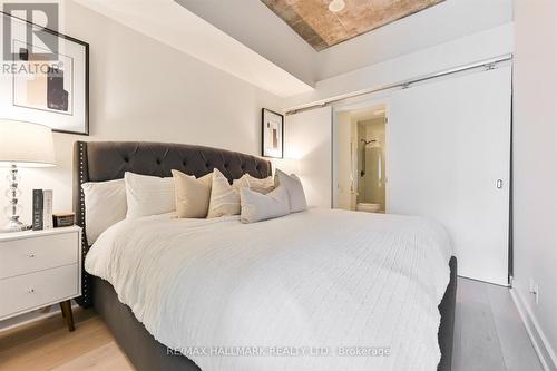 422 - 33 Mill Street, Toronto, ON - Indoor Photo Showing Bedroom