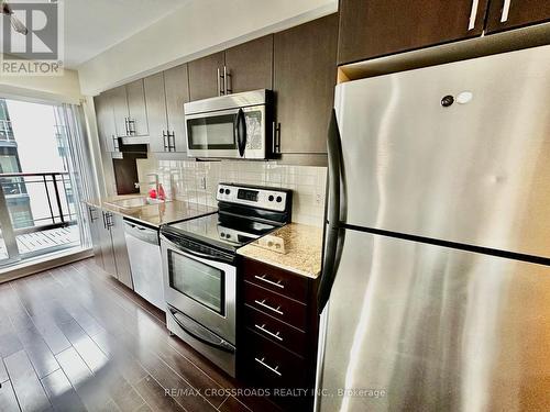 622 - 27 Rean Drive, Toronto (Bayview Village), ON - Indoor Photo Showing Kitchen With Upgraded Kitchen