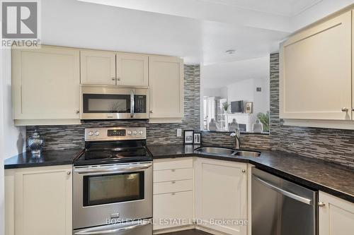 602 - 1818 Bayview Avenue, Toronto (Mount Pleasant East), ON - Indoor Photo Showing Kitchen With Stainless Steel Kitchen With Double Sink