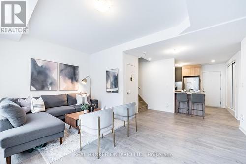 5 - 88 Turtle Island Road, Toronto (Englemount-Lawrence), ON - Indoor Photo Showing Living Room