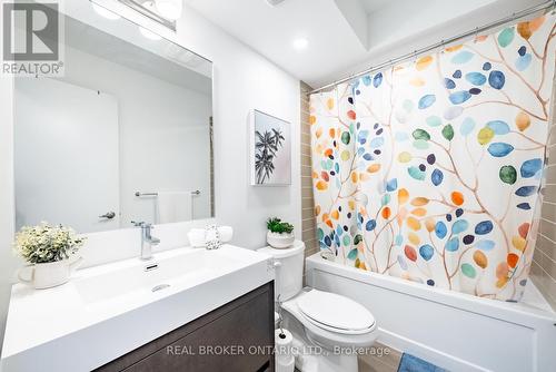 5 - 88 Turtle Island Road, Toronto (Englemount-Lawrence), ON - Indoor Photo Showing Bathroom