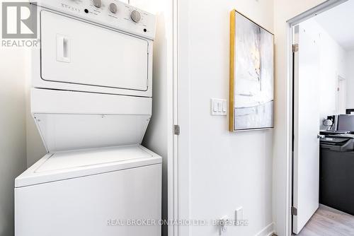 5 - 88 Turtle Island Road, Toronto (Englemount-Lawrence), ON - Indoor Photo Showing Laundry Room