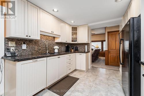 14 Noble Street, Halton Hills, ON - Indoor Photo Showing Kitchen