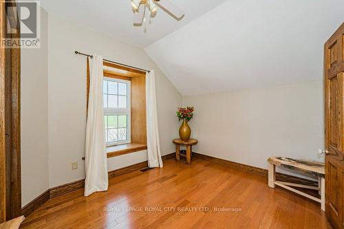 8108 Wellington Rd 22, Centre Wellington, ON - Indoor Photo Showing Other Room