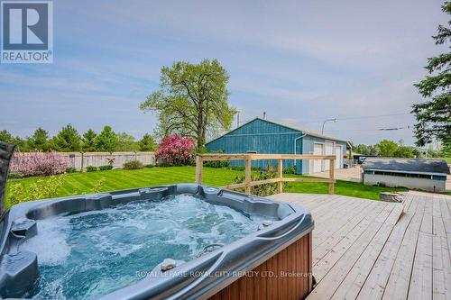 8108 Wellington Rd 22, Centre Wellington, ON - Outdoor With Deck Patio Veranda With Backyard