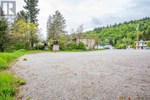 1445 Columbia  Avenue, Castlegar, BC 