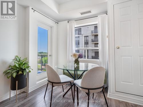 505 - 778 Sheppard Avenue W, Toronto (Bathurst Manor), ON - Indoor Photo Showing Dining Room