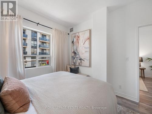 505 - 778 Sheppard Avenue W, Toronto (Bathurst Manor), ON - Indoor Photo Showing Bedroom