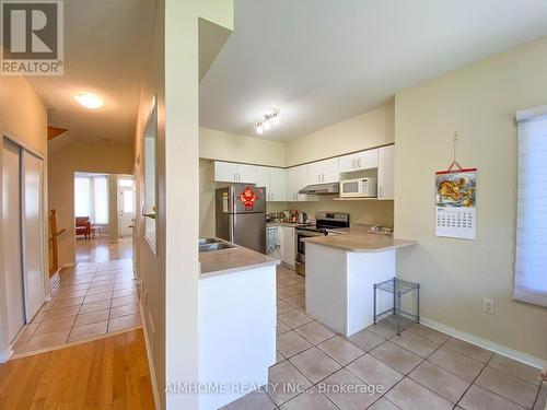 104 Weatherill Road, Markham (Berczy), ON - Indoor Photo Showing Kitchen