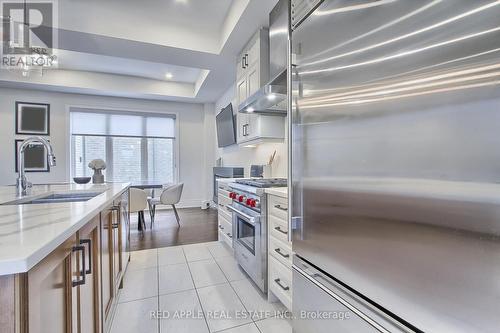 9392 Bayview Avenue, Richmond Hill (Observatory), ON - Indoor Photo Showing Kitchen With Double Sink With Upgraded Kitchen