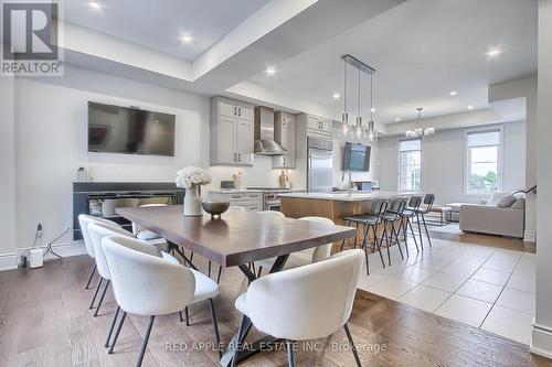 9392 Bayview Avenue, Richmond Hill, ON - Indoor Photo Showing Dining Room