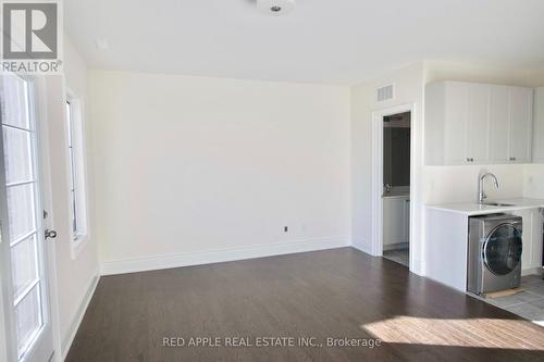 9392 Bayview Avenue, Richmond Hill, ON - Indoor Photo Showing Other Room