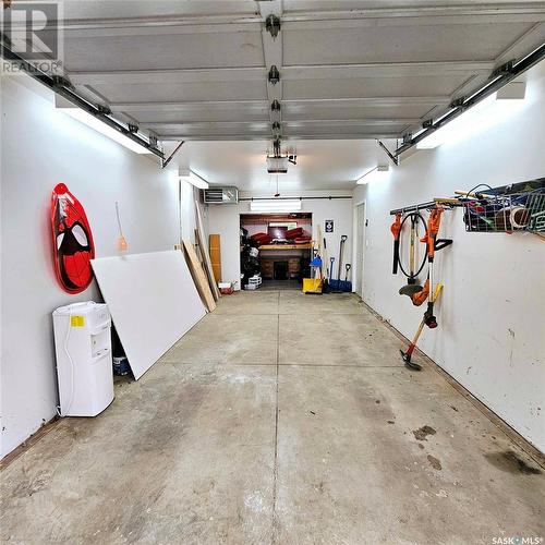 1117 Asquith Drive, Esterhazy, SK - Indoor Photo Showing Garage