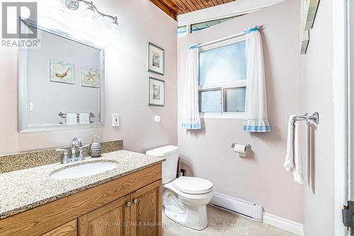 159 Mcguire Beach Road, Kawartha Lakes, ON - Indoor Photo Showing Bathroom