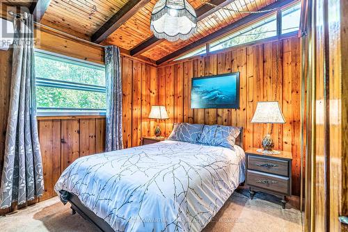 159 Mcguire Beach Road, Kawartha Lakes, ON - Indoor Photo Showing Bedroom