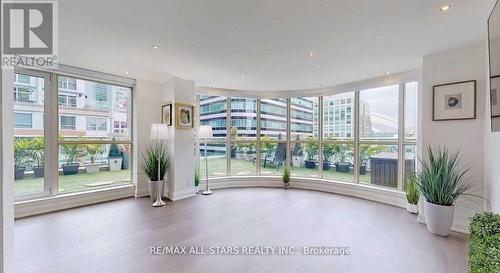 711&712 - 36 Blue Jays Way, Toronto (Waterfront Communities), ON - Indoor