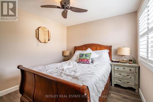 9 Dewsbury Way, Hamilton (Stoney Creek), ON - Indoor Photo Showing Bedroom