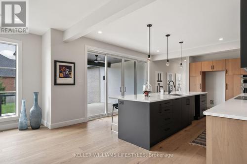 163 Westbrook Drive, Middlesex Centre (Kilworth), ON - Indoor Photo Showing Kitchen