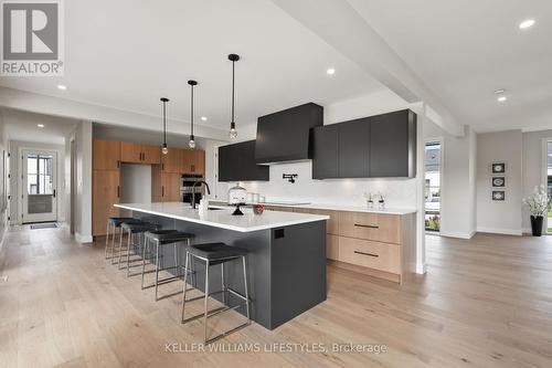 163 Westbrook Drive, Middlesex Centre (Kilworth), ON - Indoor Photo Showing Kitchen With Upgraded Kitchen