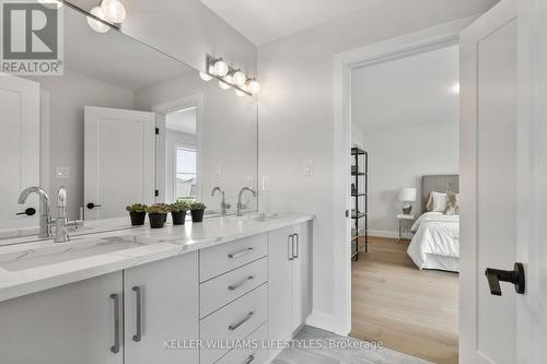 163 Westbrook Drive, Middlesex Centre (Kilworth), ON - Indoor Photo Showing Bathroom