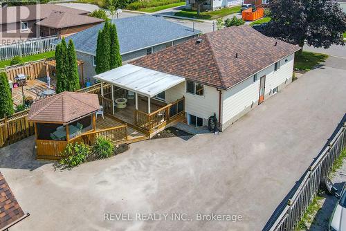 18 Denniston Street, Kawartha Lakes (Lindsay), ON - Outdoor With Deck Patio Veranda