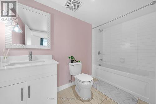 3510 - 25 Telegram Mews, Toronto, ON - Indoor Photo Showing Bathroom