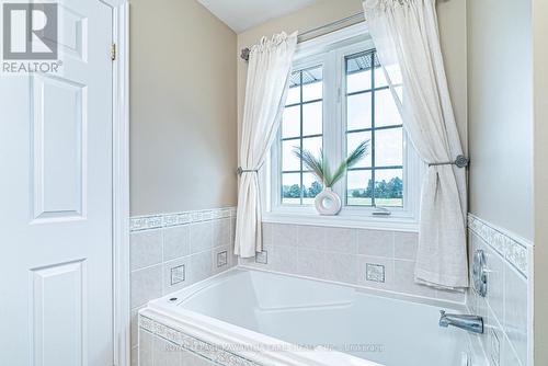 929 Eldon Road, Kawartha Lakes (Oakwood), ON - Indoor Photo Showing Bathroom