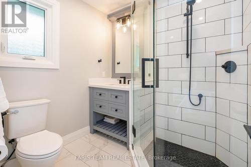 1171 North Shore Drive, Innisfil, ON - Indoor Photo Showing Bathroom