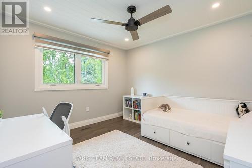 1171 North Shore Drive, Innisfil, ON - Indoor Photo Showing Bedroom