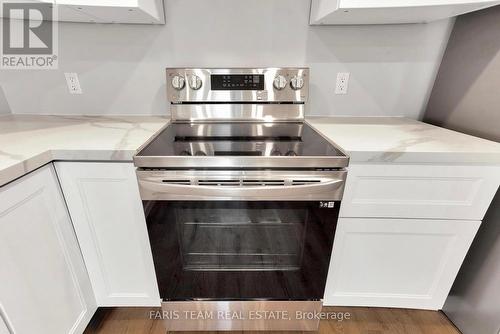 1171 North Shore Drive, Innisfil, ON - Indoor Photo Showing Kitchen