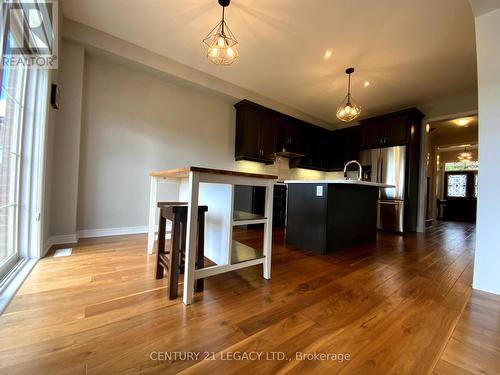 115 Kaitting Trail, Oakville, ON - Indoor Photo Showing Kitchen