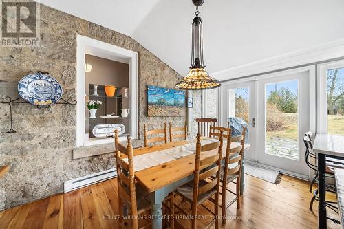 7243 Concession 1, Puslinch, ON - Indoor Photo Showing Dining Room