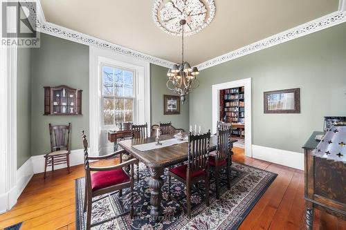 7243 Concession 1, Puslinch, ON - Indoor Photo Showing Dining Room