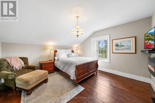 7243 Concession 1, Puslinch, ON - Indoor Photo Showing Bedroom