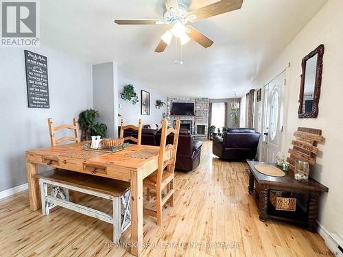 367 Timmins Avenue, Black River-Matheson, ON - Indoor Photo Showing Dining Room