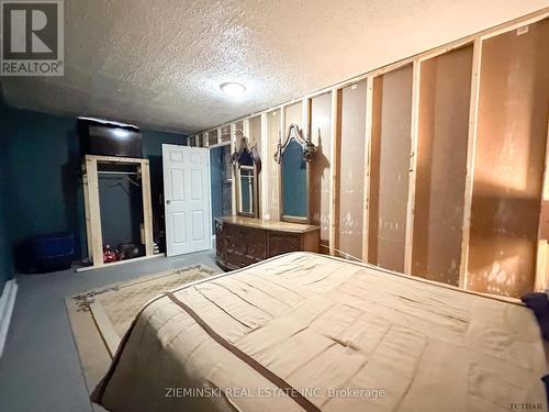 367 Timmins Avenue, Black River-Matheson, ON - Indoor Photo Showing Bedroom