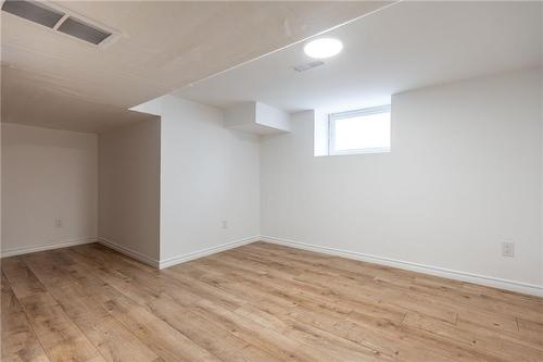 325 Robert Street|Unit #Basement, Hamilton, ON - Indoor Photo Showing Other Room