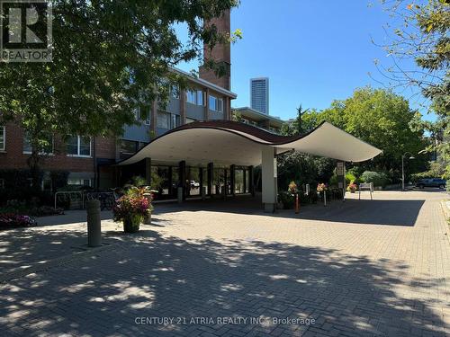 534 - 21 Dale Avenue, Toronto (Rosedale-Moore Park), ON - Outdoor