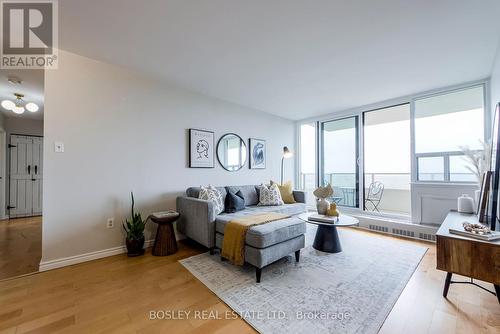 1510 - 15 Torrance Road, Toronto (Eglinton East), ON - Indoor Photo Showing Living Room