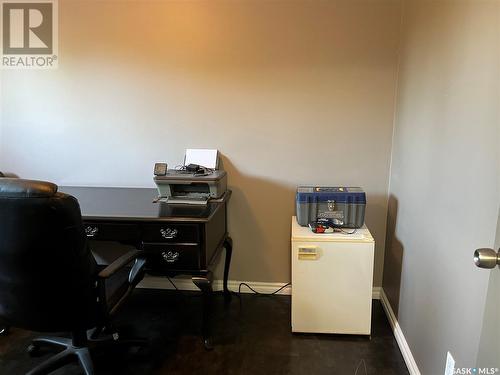 1542 Smith Street, Moose Jaw, SK - Indoor Photo Showing Office