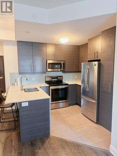 208 - 277 South Park Road, Markham (Commerce Valley), ON - Indoor Photo Showing Kitchen With Stainless Steel Kitchen With Double Sink