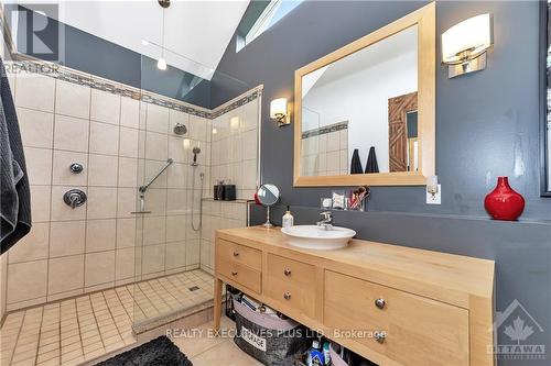 1198 Fieldown Street, Ottawa, ON - Indoor Photo Showing Bathroom