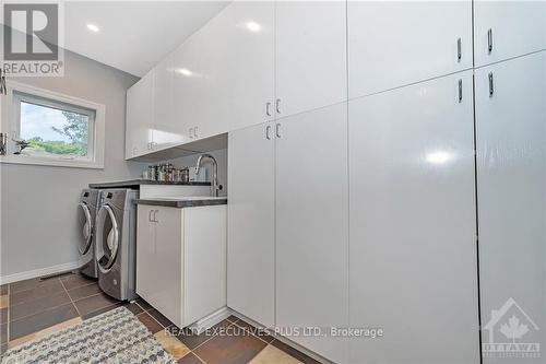 1198 Fieldown Street, Ottawa, ON - Indoor Photo Showing Laundry Room