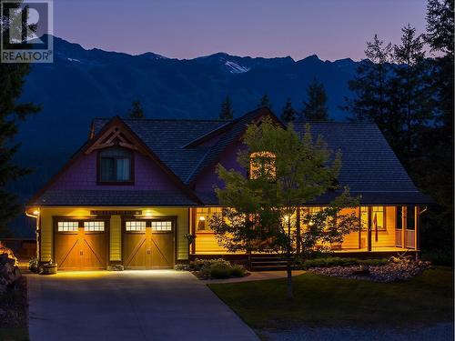 1403 Deer Ridge Road, Golden, BC - Outdoor