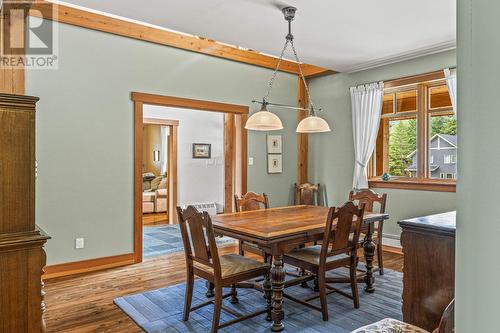 1403 Deer Ridge Road, Golden, BC - Indoor Photo Showing Dining Room